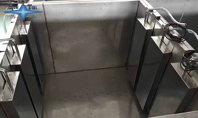 超聲波清洗設(shè)備中的震頭安裝在哪里好？