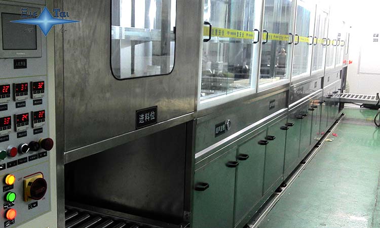 購買全自動玻璃面板清洗機(jī)的說明