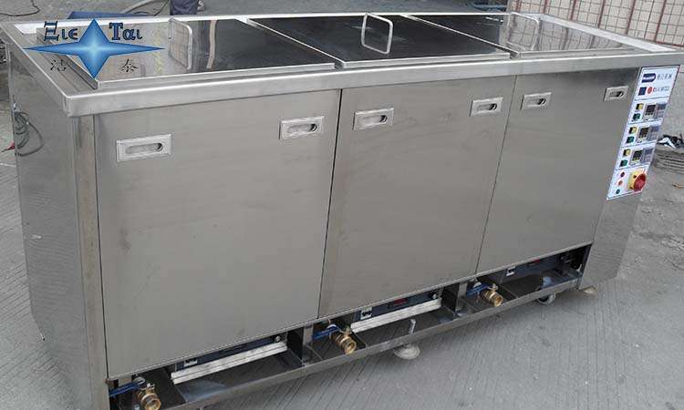 超聲波清洗機在航空制造行業的應用，如何清潔航空設備？