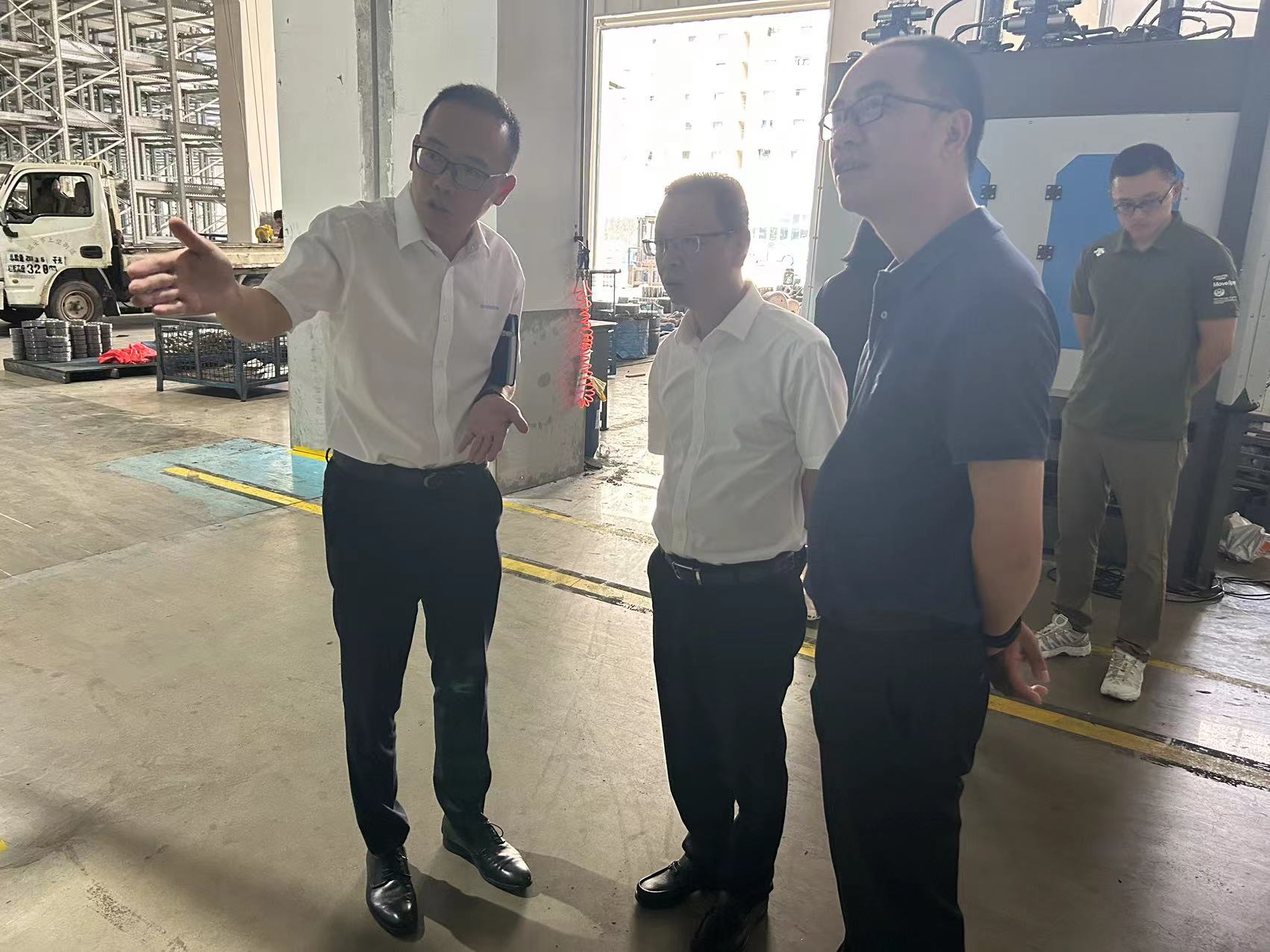 超聲波清洗技術：展現金屬工藝品的精美與質感